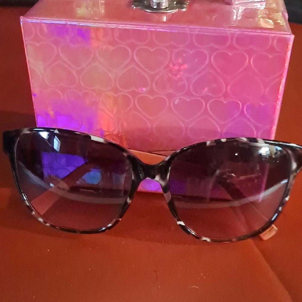Stylish Black Gray And Pink Sunglasses
